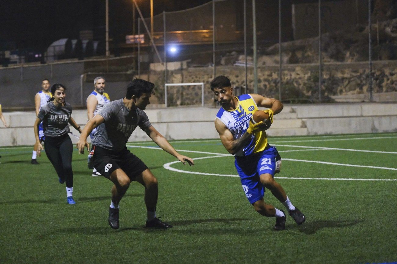 Dinamismo, estrategia y valores en el flag football.