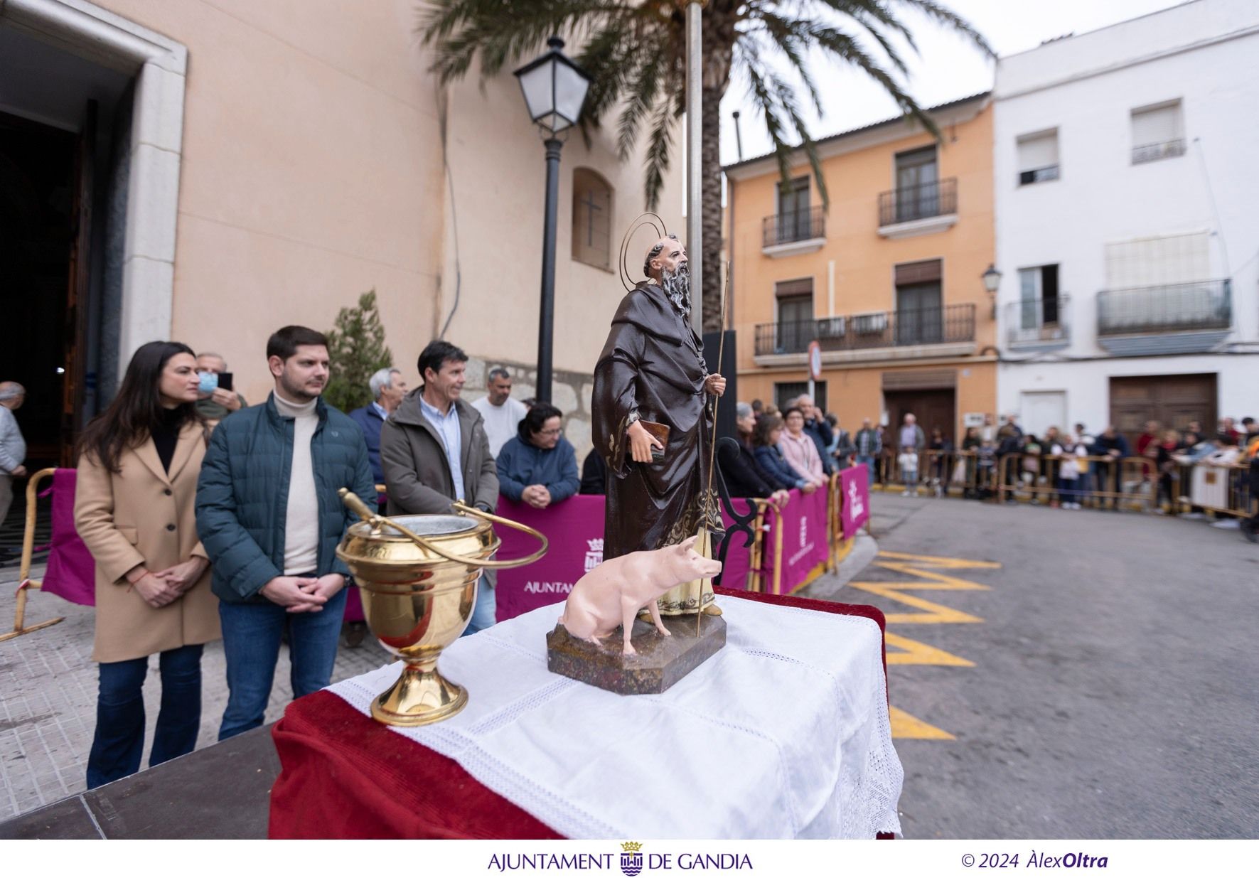 Así ha sido el 'porrat' de Sant Antoni en Beniopa