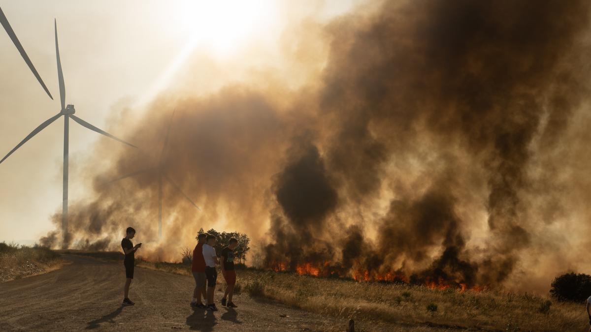 ZAMORA. INCENDIO VEGALATRABE MUGA