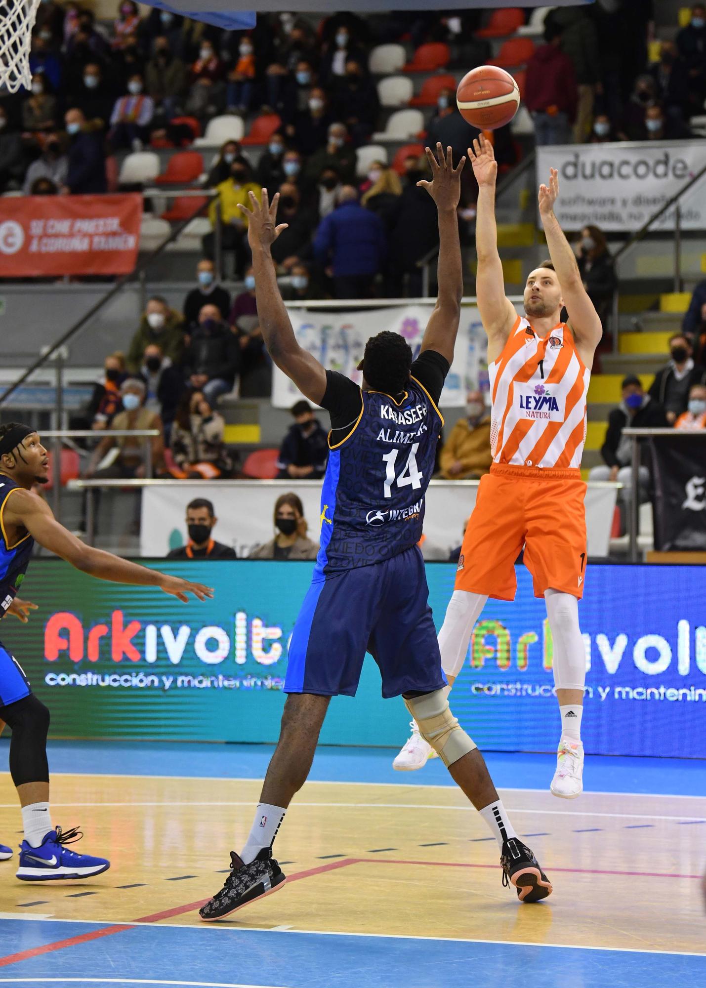 El Leyma cae en casa derrotado por el Oviedo (61-83)