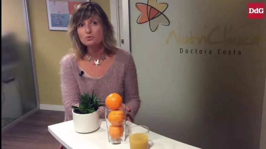 És millor prendre la fruita sencera o en suc?