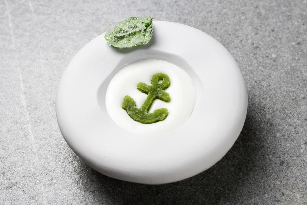Prepostre de limón y espinacas en el restaurante Voramar.
