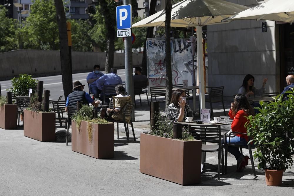 Primer dia de terrasses obertes a Girona