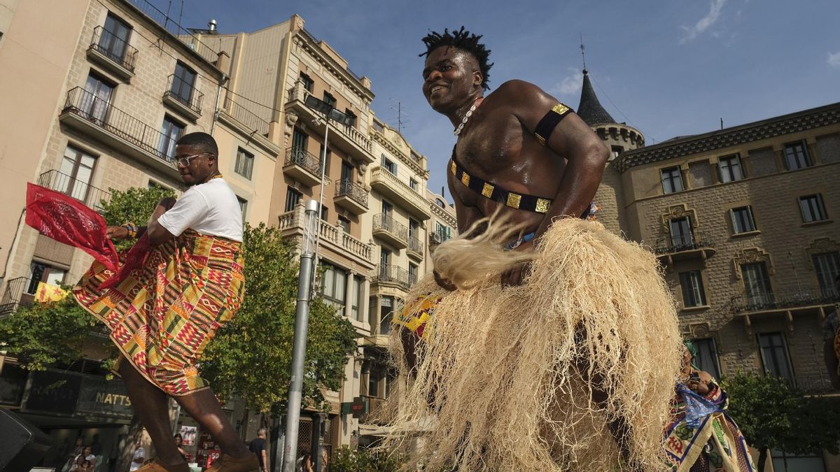 Manresa presumeix d'interculturalitat a Sant Domènec