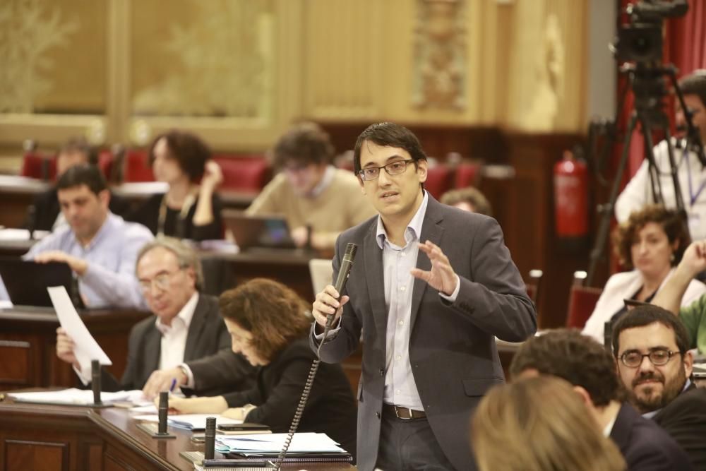 Pleno del Parlament 10 de abril de 2018