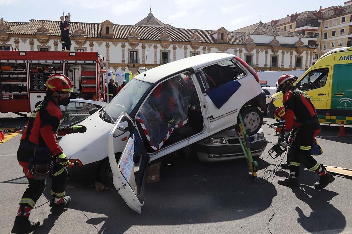 Simulacro de accidente de tráfico en la Diputación de Córdoba