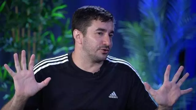 Albert Bermúdez: "Hay bastantes equipos de primera en los que se comentan mis imitaciones"