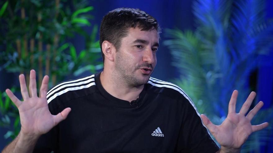 Albert Bermúdez: "Hay bastantes equipos de primera en los que se comentan mis imitaciones"