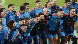 Espanya, a segellar el bitllet al Mundial sense una sola taca