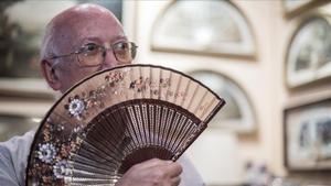 Josep Albert Ymbert dedicó su vida profesional a importar, fabricar y vender abanicos, desde Barcelona.