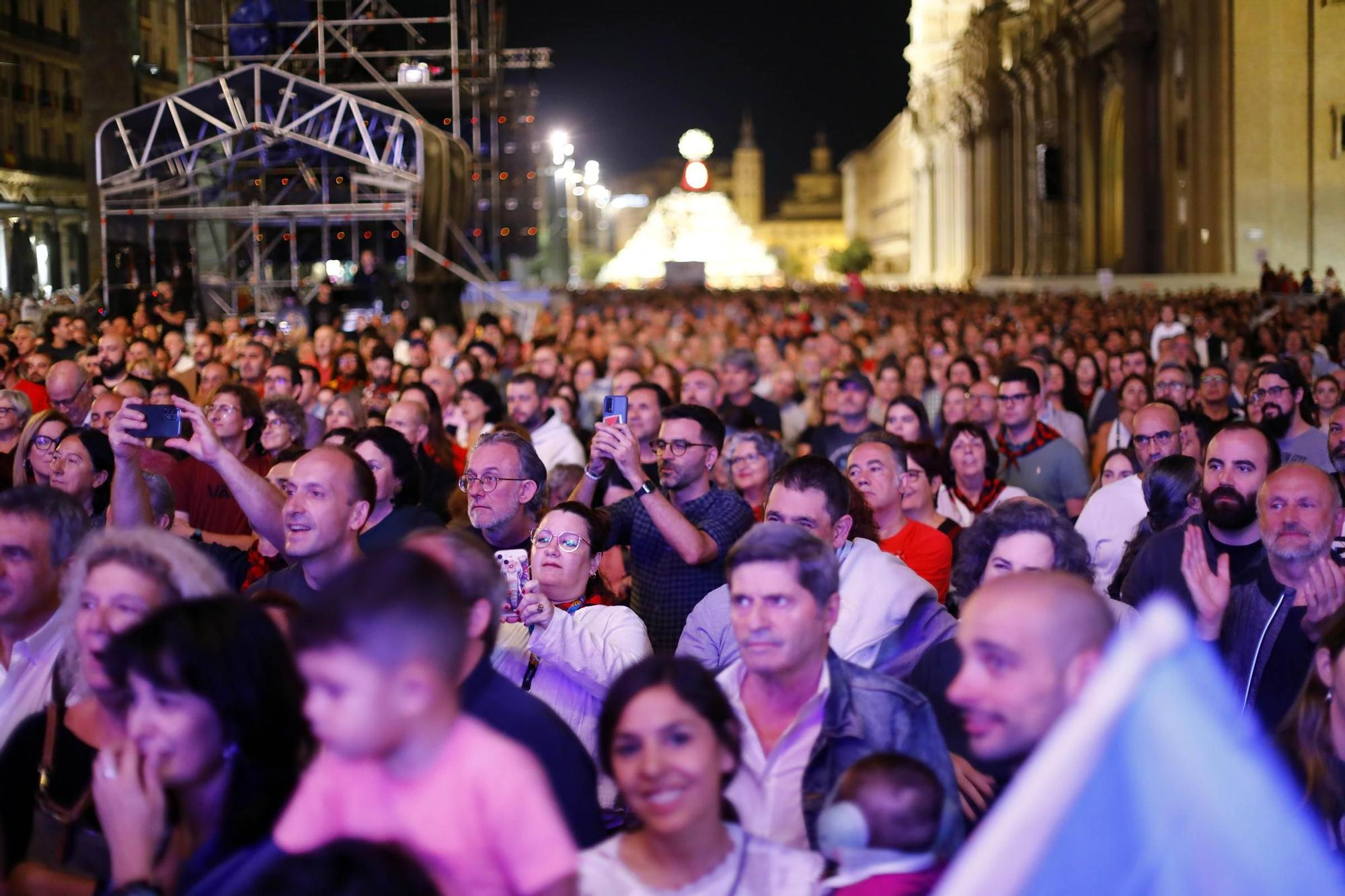 Zaragoza canta 'Somos' para ecir adiós al Pilar 2024