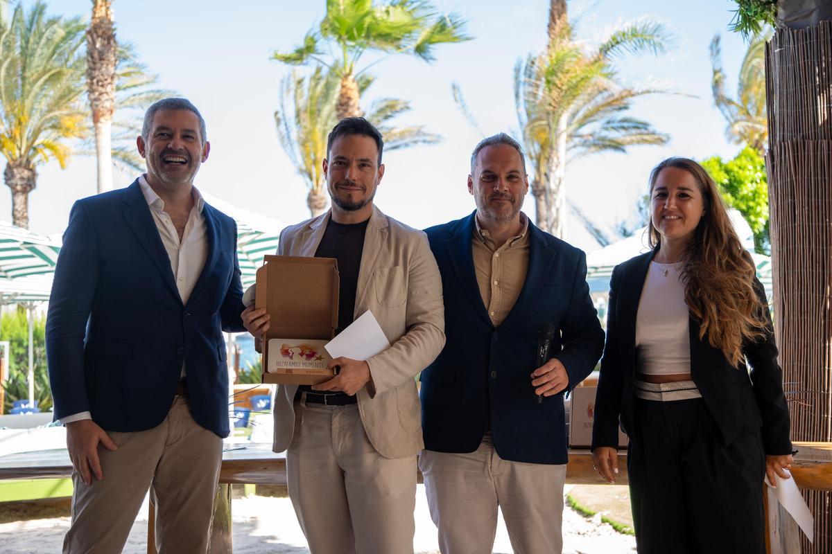 Todas las imágenes de la entrega de distinciones de los nuevos socios en la Ibiza Family Moments