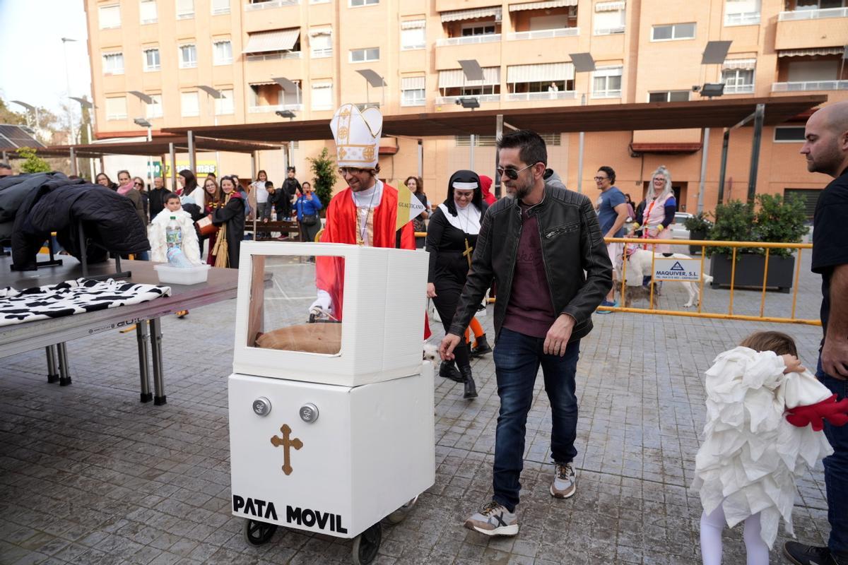 Mascotas disfrazadas en el Carnaval del Grau de Castelló. ¿Has participado? Búscate en esta divertida iniciativa