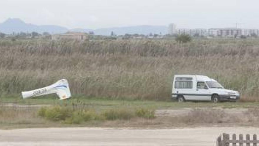 Dos heridos al sufrir un accidente una avioneta en La Llosa