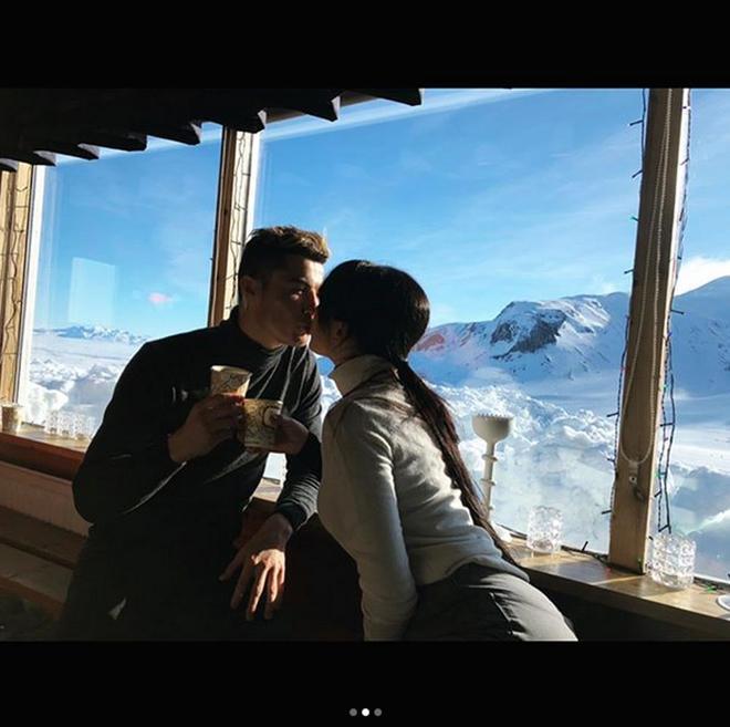 Cristiano Ronaldo y Georgina Rodríguez, todo amor en la nieve