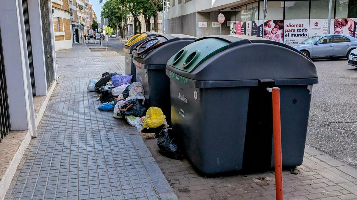 Imagen de contenedores difundida por Hacemos Córdoba.