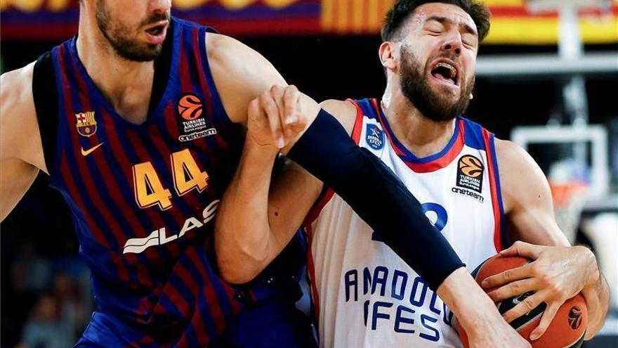 El Efes se exhibe en el Palau y recupera el factor cancha