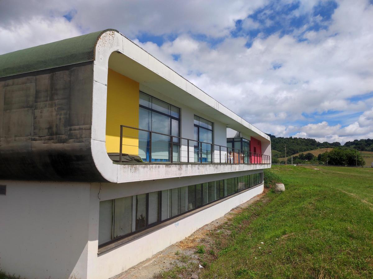 Vista trasera del inmueble en el que se aprecian las dos plantas.