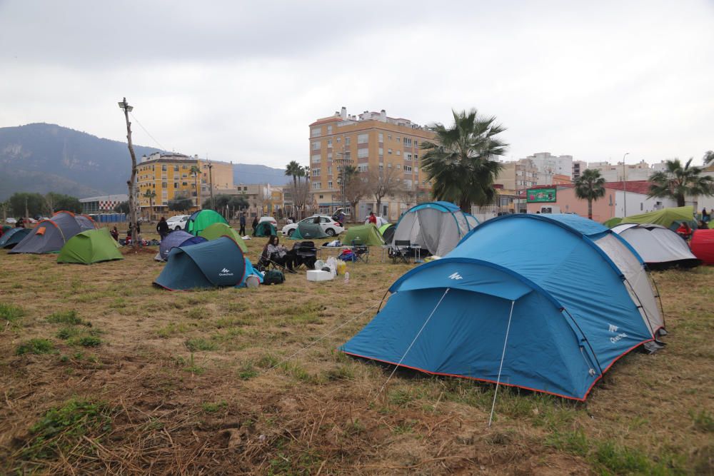 Primeros acampados del Festivern 2018 en Tavernes de la Valldigna