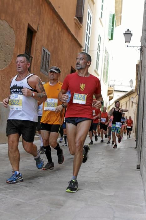 9.000 Läufer aus 49 Ländern gingen am Sonntag den 15.10. an den Start. In der Marathon Disziplin gingen die Deutschen leer aus.