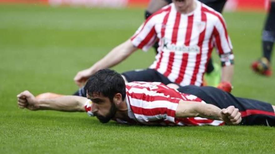 Raúl Garcia i Williams decideixen el derbi basc (0-2)