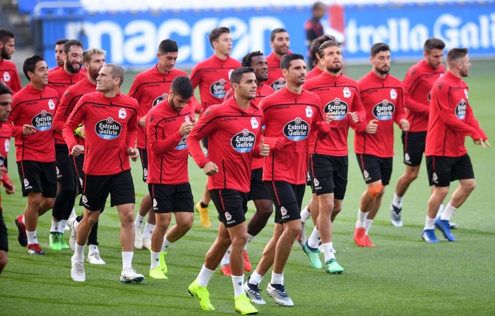 El Dépor entrena a Riazor antes de recibir al Reus