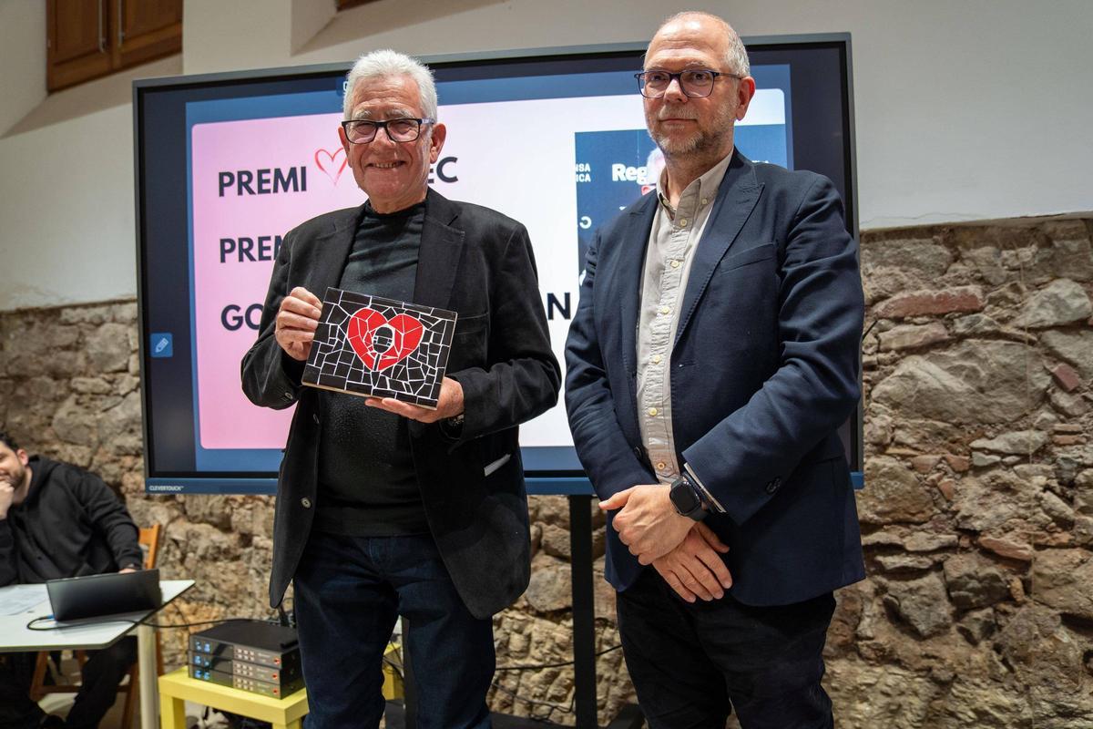 Gonçal Mazcuñán va ser distingit amb el Premi Trajectòria, que li va lliurar l'igualadí Joan Maria Morros, degà del Col·legi de Periodistes de Catalunya