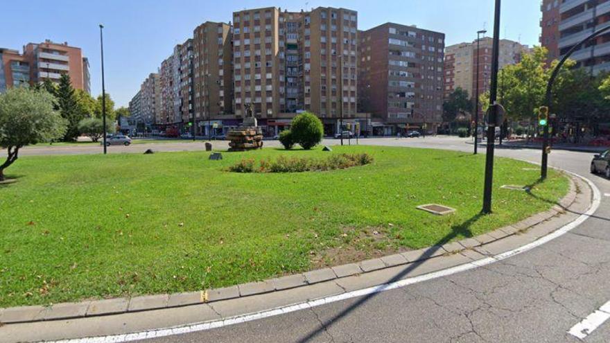 Herido grave un motorista tras sufrir una caída en casco urbano de Zaragoza