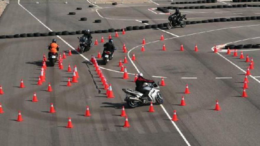 Un curso de conducción segura organizado con anterioridad por la Asociación Motocilista Zamorana