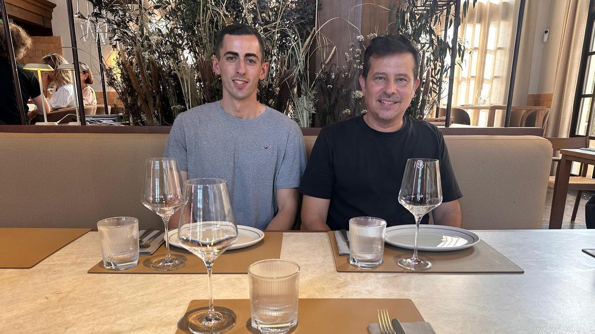 Óscar Ferrandis y José Esteban Conejero en Casa Pescadores-Dénia.