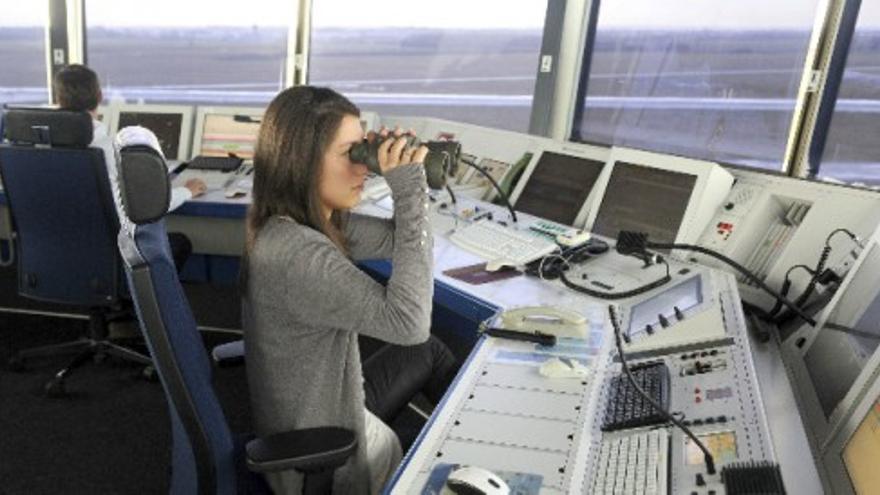 Empiezan los paros por la huelga de controladores