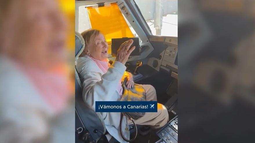 El sueño cumplido de dos abuelas que viajan por primera vez a Canarias