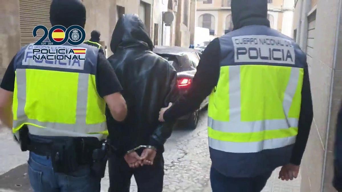 La Policía detiene en Barcelona a los líderes de una nueva mara vinculada a la Pandilla Barrio 18