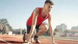 Amantes del running: la pistola de masaje que recuperará tus músculos en segundos está al 50%