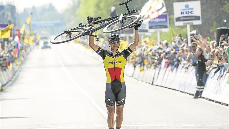 phillipe GILBERT se impone A LO GRANDE EN EL TOUR DE FLANDES