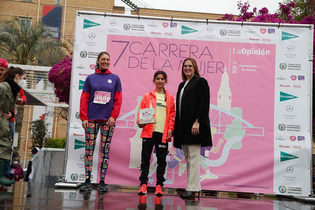 Carrera de la Mujer Murcia 2022: las participantes posan en el photocall