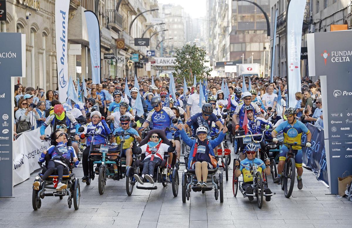 Invasión Celeste en Vigo con casi 3.000 corredores