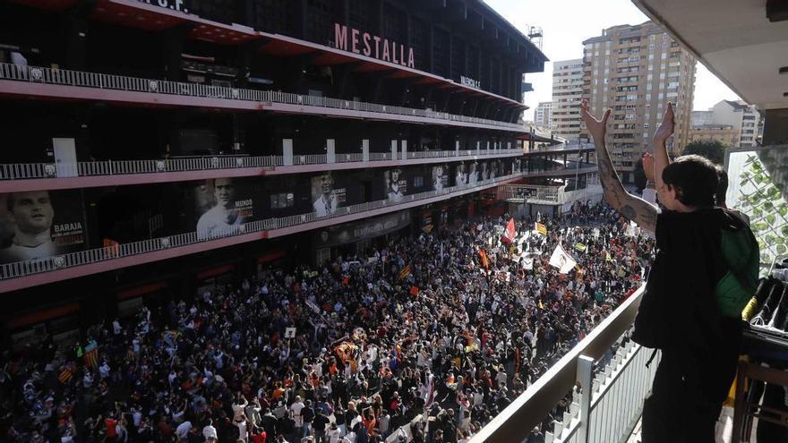 Las peñas se apuntan al 11-F con o sin l’Agrupació