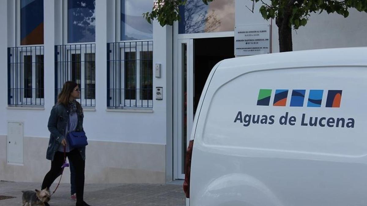 Imagen de las oficinas de la empresa Aguas de Lucena.