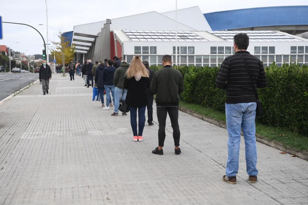 Colas por las entradas para el debut del Dépor