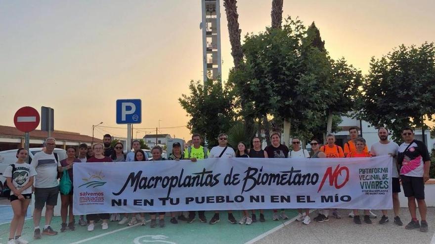 Vecinos de Vivares se echan a la calle contra la planta de biogás