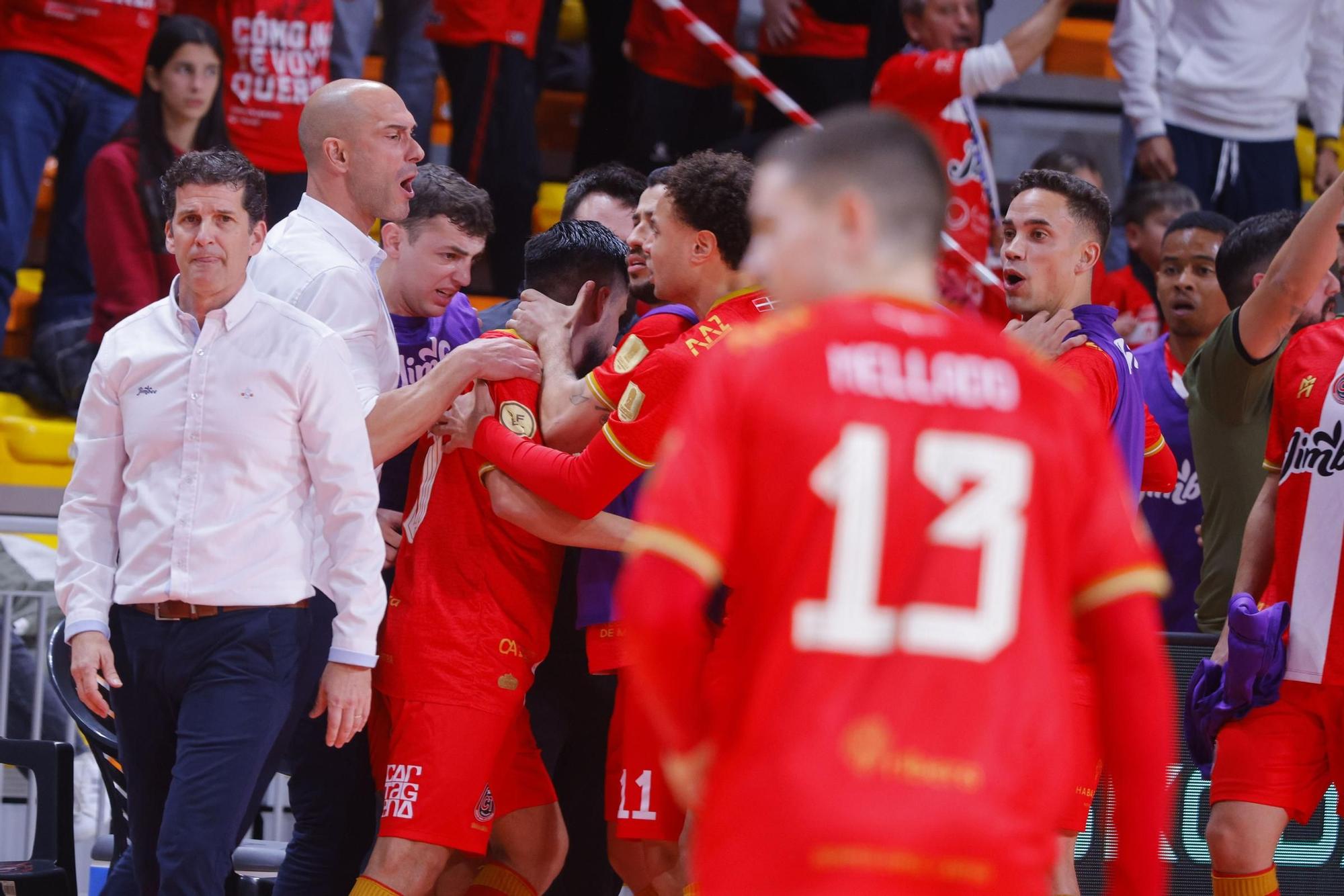 Todas las imágenes de la victoria de Jimbee Cartagena frente a Peñíscola