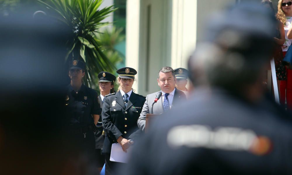 MLG 26/05/2016.-El delegado del Gobierno en Andalucía, Antonio Sanz, el vicepresidente de Diputación Francisco Salado, el comisario general de Seguridad Ciudadana, Florentino Villabona, el jefe superior de Policia de Andalucia Oriental, Jose Luis Cerviño y el responsable de la jefatura de las Unidades de Intervención Policia, Jose Miguel Ruiz, asisten al homenaje a la V Unidad de Intervención Policial.-ALEX ZEA.