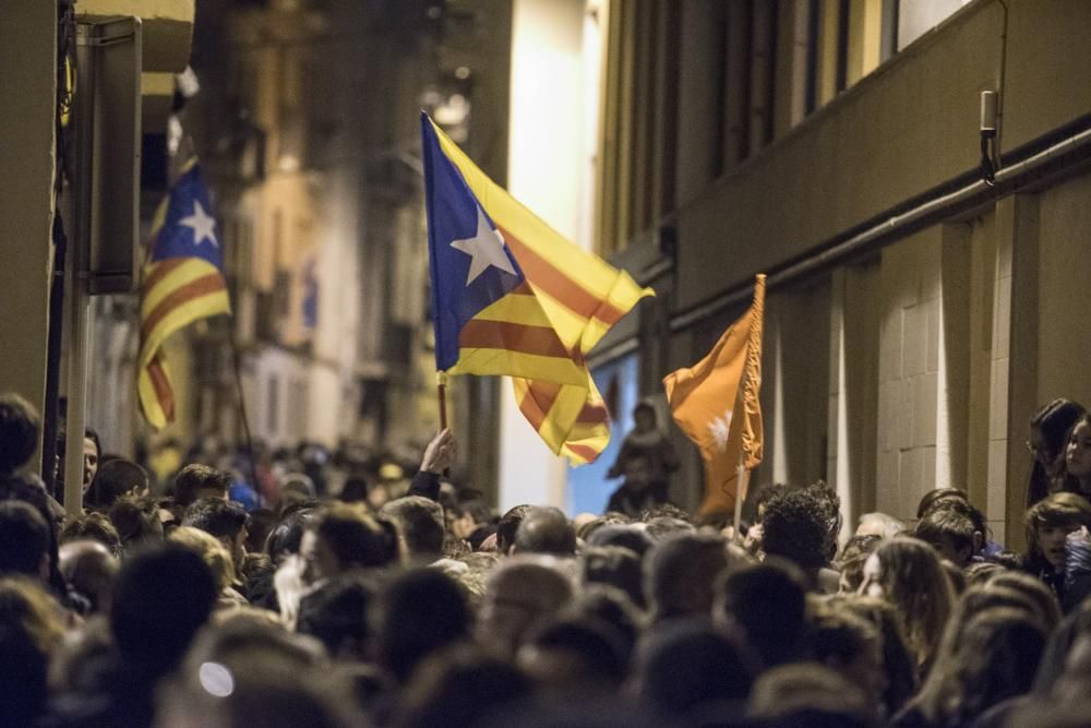 Milers de persones es manifesten a Manresa per la