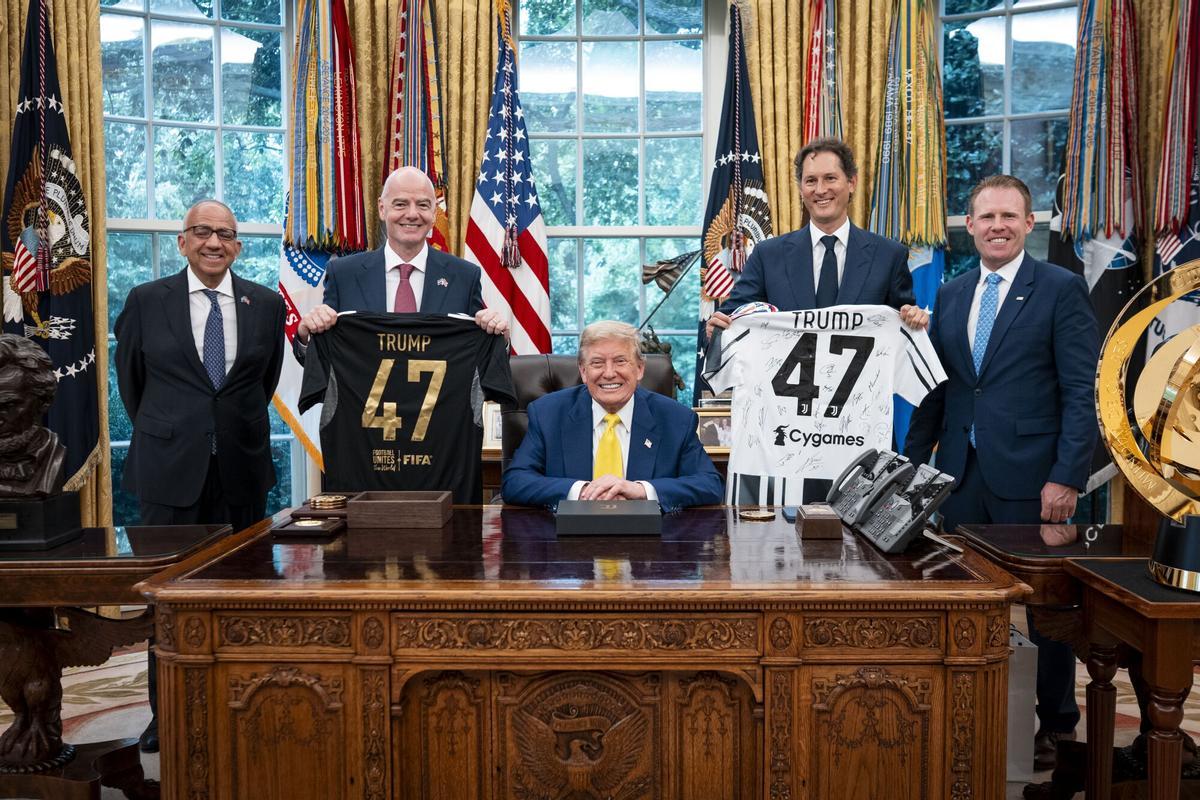 La visita institucional de la Juventus a la Casa Blanca, con Infantino y Trump, dos grandes aliados.