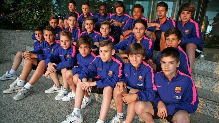 Los infantiles del Barça se alojan desde ayer en el Hotel Vía Argentum de Silleda. // Bernabé/Luismy