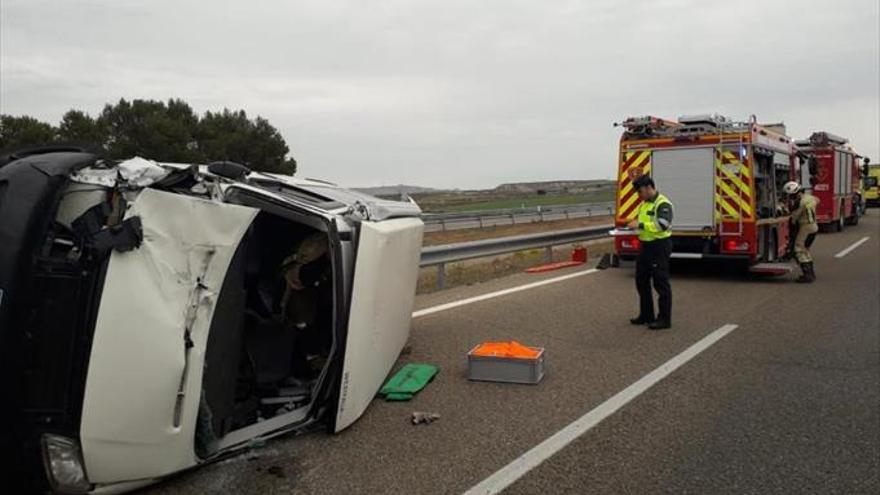 Sin víctimas en las carreteras de la comunidad