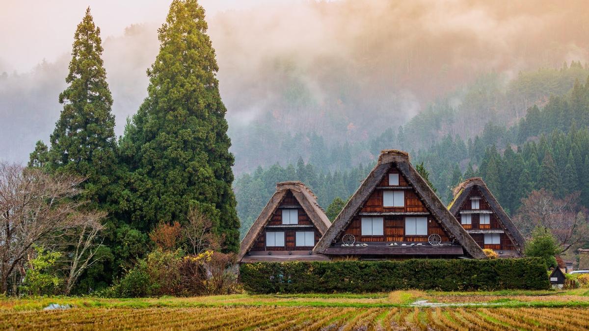 Viajazo de última hora para Semana Santa: conoce Shirakawa-go, la aldea japonesa donde el tiempo se para