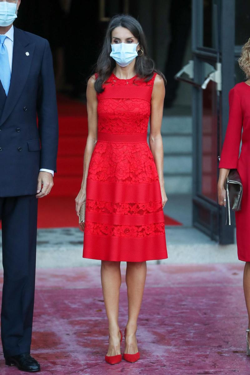 Los vestidos rojos de la reina Letizia, el color que mejor le sienta