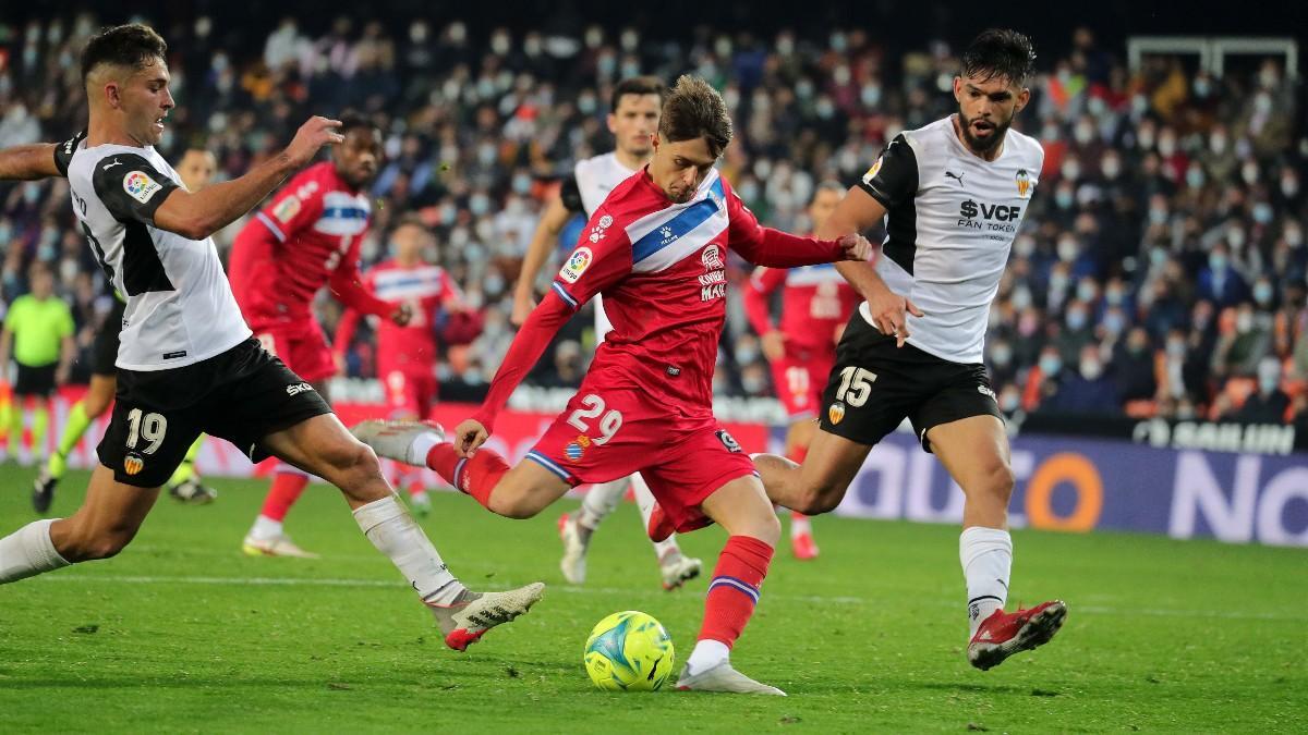 Jofre Carreras, en su debut en Mestalla